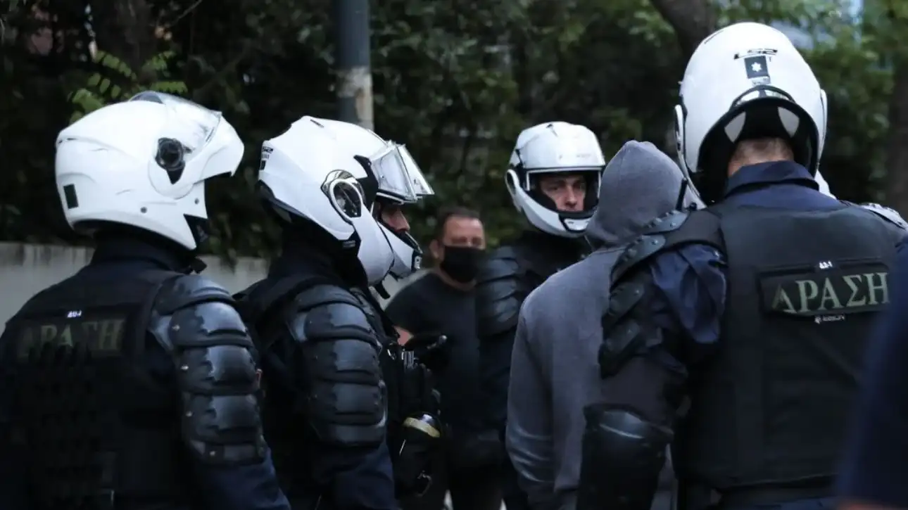 Συλλήψεις για κλοπή καλωδίων και χαλκού από εγκαταστάσεις φωτοβολταϊκών πάρκων στη Θεσσαλονίκη