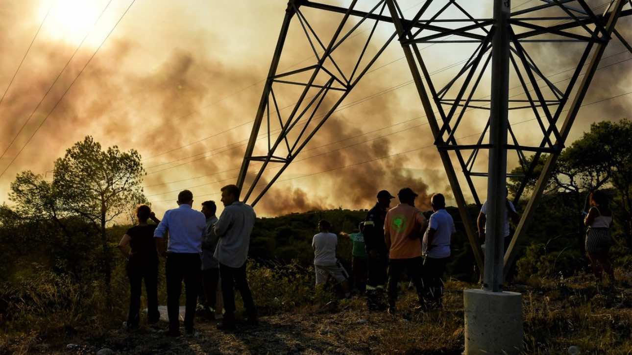 Φωτιά στο Λουτράκι: Στάχτη περισσότερα από 40 σπίτια και πάνω από 15.000 στρέμματα