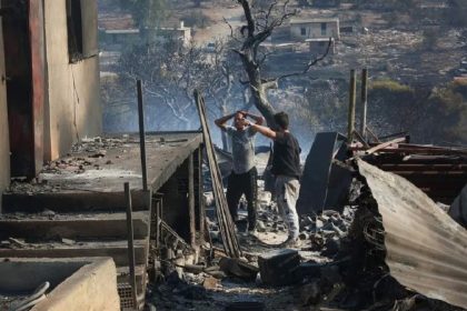 Πυρκαγιές: Ολοκληρώθηκε η καταγραφή ζημιών στη Δυτική Αττική - 26 «κόκκινα» κτίρια