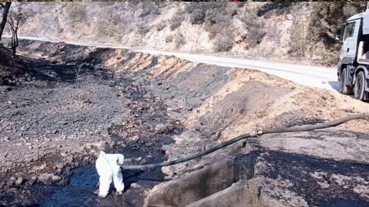 Παρέμβαση του ΥΠΕΝ απέτρεψε νέα περιβαλλοντική ζημιά μετά τη φωτιά στη Μάνδρα