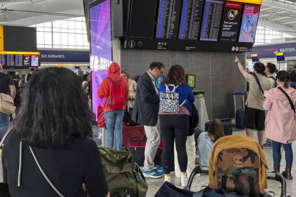 Απόλυτο χάος στα αεροδρόμια της Ευρώπης: Ταλαιπωρία για δεκάδες χιλιάδες επιβάτες