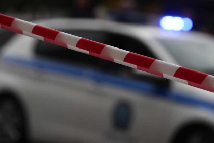 50χρονος βρέθηκε νεκρός στη Σαλαμίνα -Φέρει τραύμα από πυροβολισμό στο πίσω μέρος του κεφαλιού