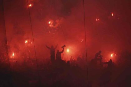 Συναγερμός στην ΕΛ.ΑΣ.: Πληροφορίες ότι έρχονται στην Ελλάδα οπαδοί της Μαρσέιγ