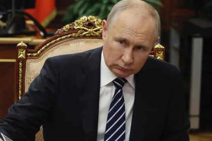Πούτιν: Η Ρωσία είναι «ανίκητη» όπως στον Β' Παγκόσμιο Πόλεμο