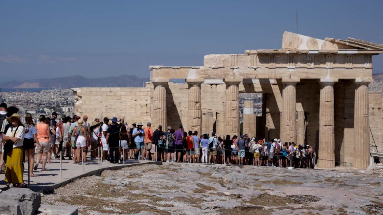 Εθνική Τράπεζα: Προς νέο ρεκόρ ο ελληνικός τουρισμός