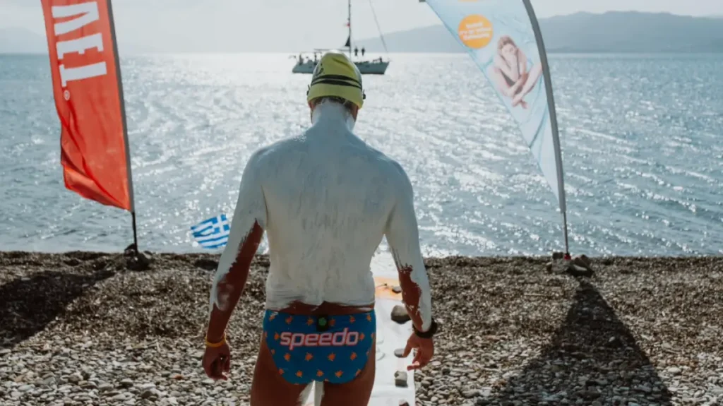 Βέλγος κολύμπησε 131 χλμ στον Κορινθιακό - Παγκόσμιο ρεκόρ κολύμβησης ανοιχτής θαλάσσης