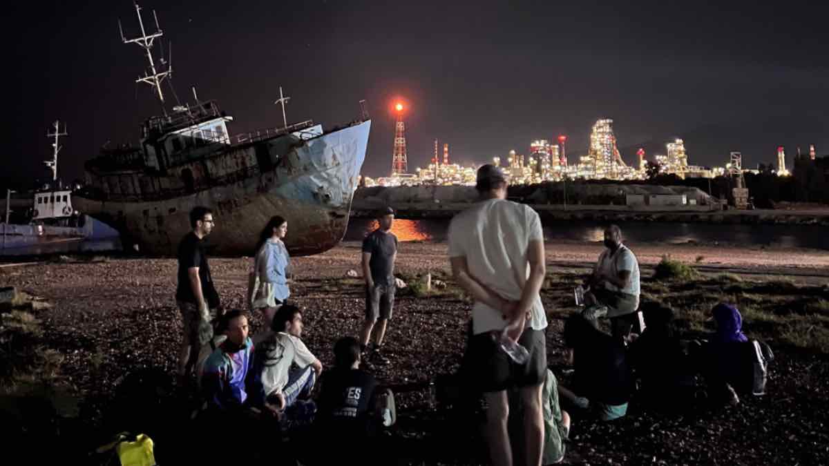 MetamorphoSEA: Μια παρέμβαση του Sjoerd Wagenaar εμπνευσμένη από την ακτή της Ελευσίνας