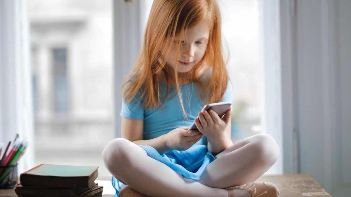 Η πρώτη πόλη στον κόσμο που απαγορεύει στα παιδιά να έχουν smartphone