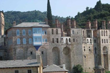 Συνελήφθη 35χρονος που ξυλοκόπησε μοναχό στην Ιερά Μονή Χιλανδαρίου στο Άγιο Όρος