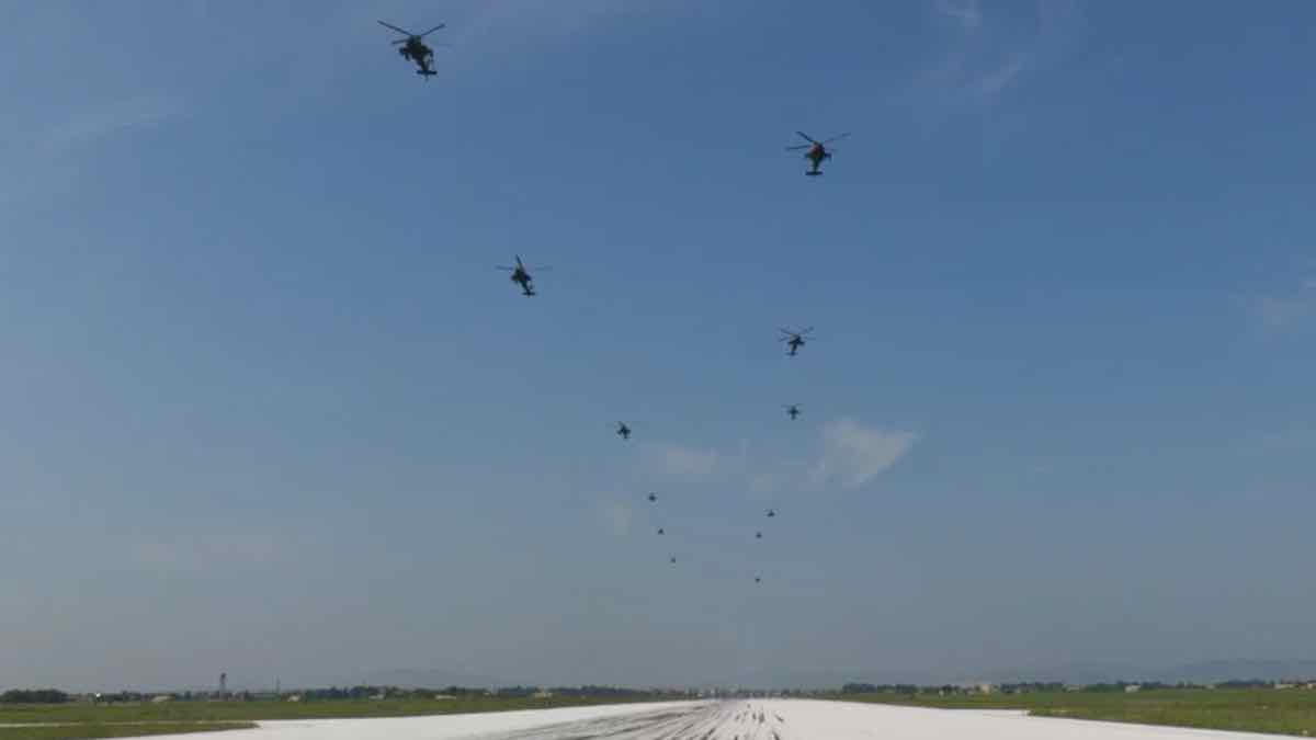 Η απάντηση του Α/ΓΕΕΘΑ Φλώρου στις σπερμολογίες με δεκάδες ελικόπτερα στον αέρα