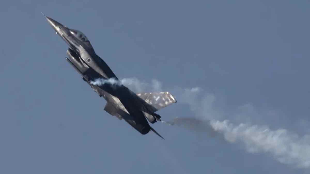 Έπεσε F-16 στη νήσο Ψαθούρα, νότια της Χαλκιδικής - Σώος ο πιλότος