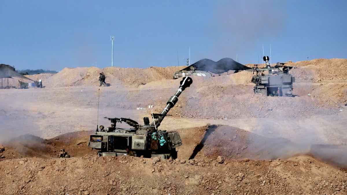 Ζεσταίνεται η «πολεμική μηχανή» του Ισραήλ εν μέσω αγωνίας για τους αμάχους στη Γάζα