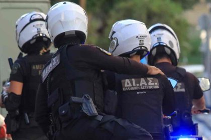 Ασπρόπυργος: Ο 17χρονος που συνελήφθη ήταν και στην καταδίωξη με νεκρό στο Πέραμα, λέει ο Κούγιας