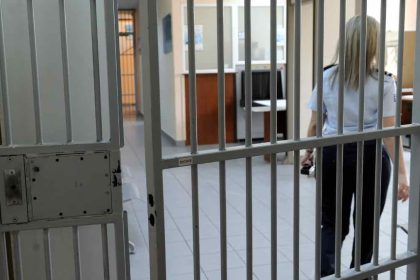Άγιοι Ανάργυροι: Σε ειδικό κελί ο 39χρονος -Έρευνα από τον εισαγγελέα φυλακών μετά τη νέα απόπειρα