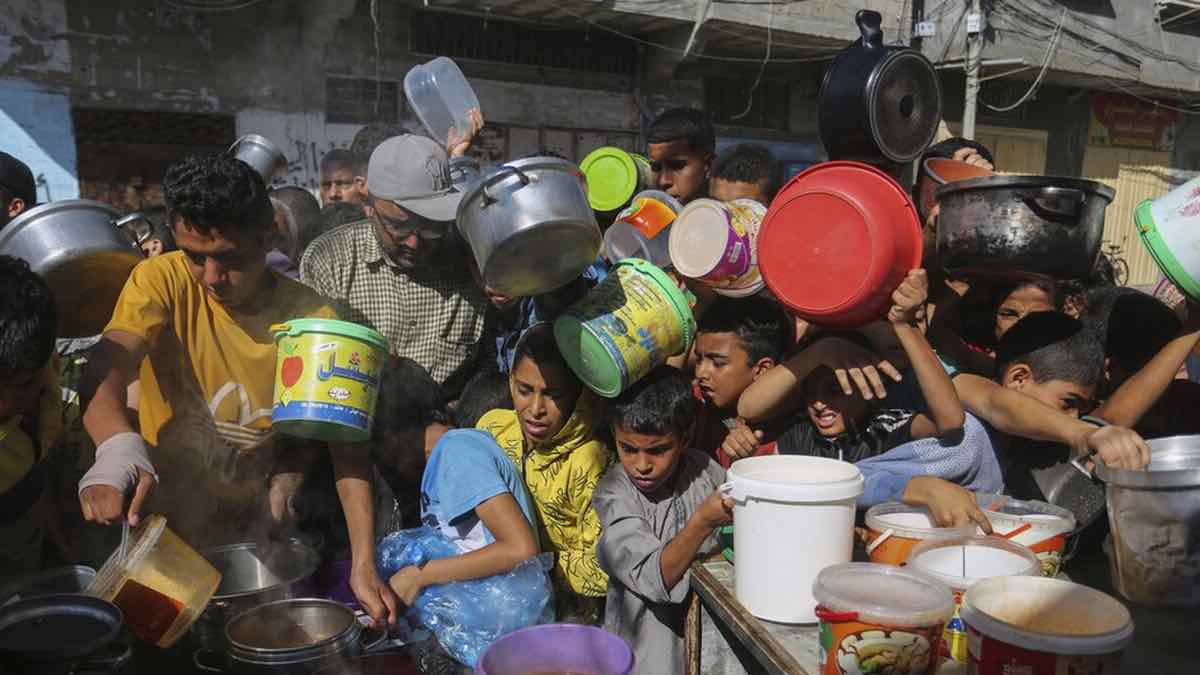 Ανθρωπιστική παύση στη Γάζα για πρώτη φορά - Παλαιστίνιοι φεύγουν προς το νότο για να σωθούν