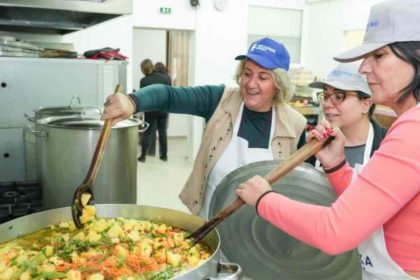 HELLENiQ ENERGY: 8 τόνοι τρόφιμα για 500 οικογένειες σε 3 κοινωνικά συσσίτια ενόψει εορτών