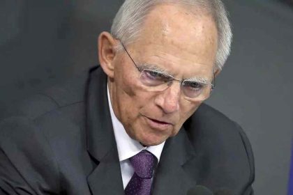Πέθανε σε ηλικία 81 ετών ο πρώην υπουργός Οικονομικών της Γερμανίας Βόλφγκανγκ Σόιμπλε