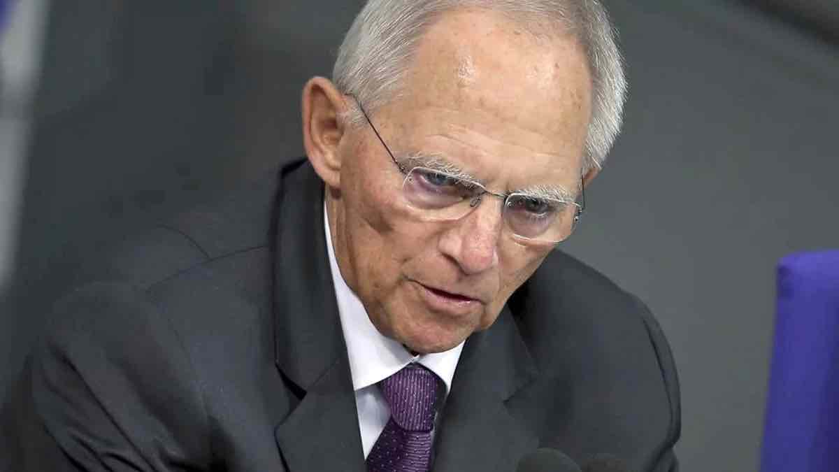Πέθανε σε ηλικία 81 ετών ο πρώην υπουργός Οικονομικών της Γερμανίας Βόλφγκανγκ Σόιμπλε
