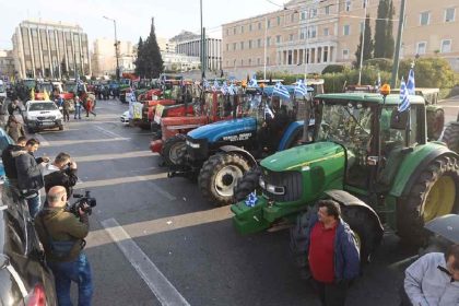 Αγρότες: Αναωχρούν μετά τις 11:00 τα τρακτέρ από το Σύνταγμα – Σε ισχύ κυκλοφοριακές ρυθμίσεις