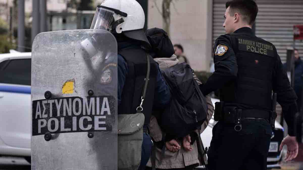 Επέμβαση της Αστυνομίας σε κατάληψη στο Δημοκρίτειο - Προσαγωγή 18 Φοιτητών
