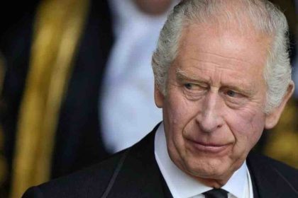 Σοκ στη Βρετανία: Το Μπάκιγχαμ ανακοίνωσε ότι ο ο Βασιλιάς Κάρολος διαγνώστηκε με καρκίνο