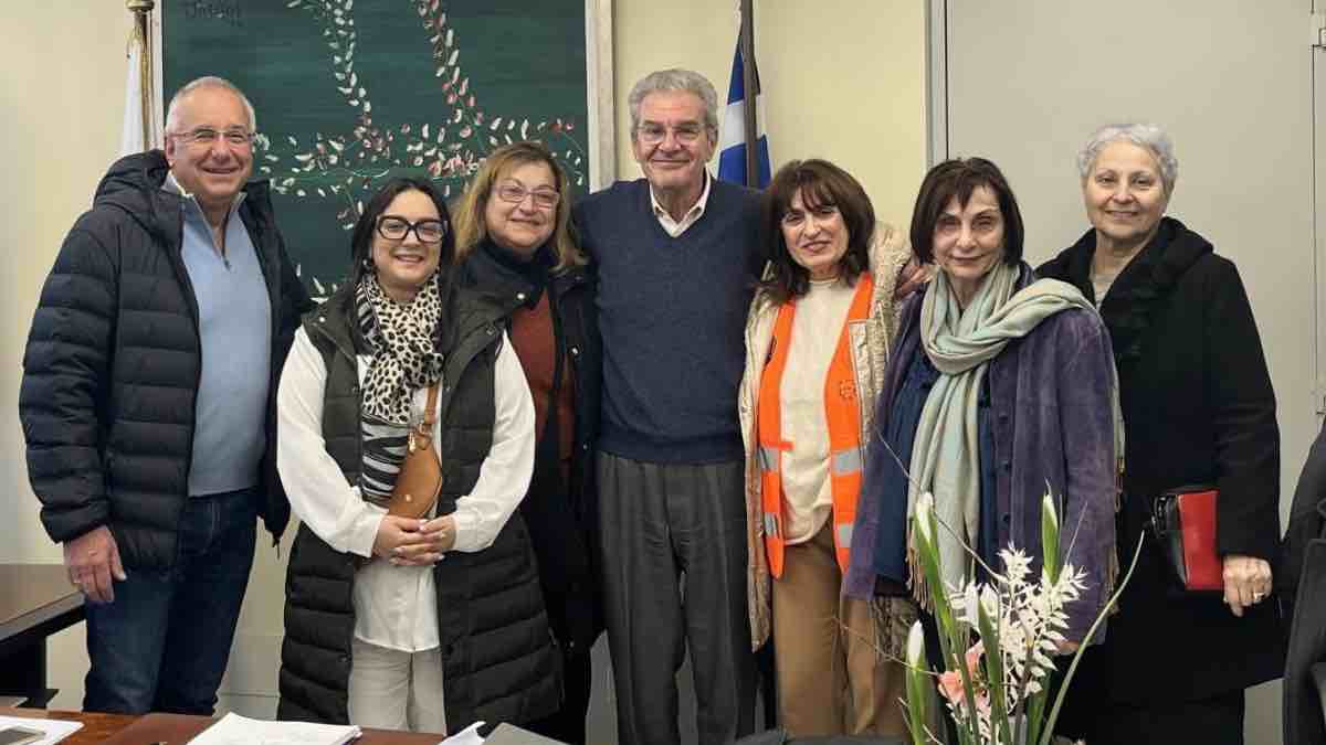 Σε ζεστό κλίμα η συνάντηση Γεωργοπούλου - Συλλόγου Εθελοντών Θριάσιου Πεδίου