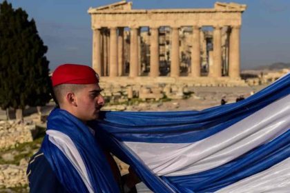 Η Ελλάδα τίμησε την 25η Μαρτίου - Κορύφωση των εορταστικών εκδηλώσεων