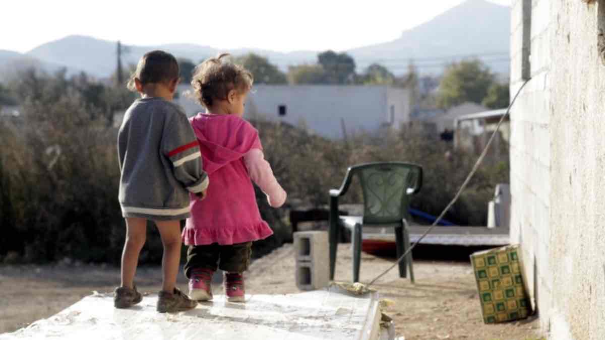 Ξεκίνησαν οι εμβολιασμοί για ιλαρά σε παιδιά Ρομά από τον ΕΟΔΥ