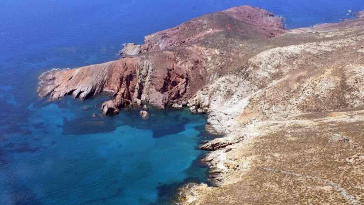 Έναντι 50 εκατ. ευρώ πωλείται η νησίδα «Τραγονήσι» δίπλα στη Μύκονο