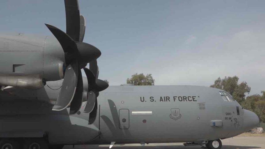 Στην Ελευσίνα το αμερικανικό μεγαθήριο C-130J για την άσκηση Stolen Cerberus - Δείτε ΦΩΤΟ