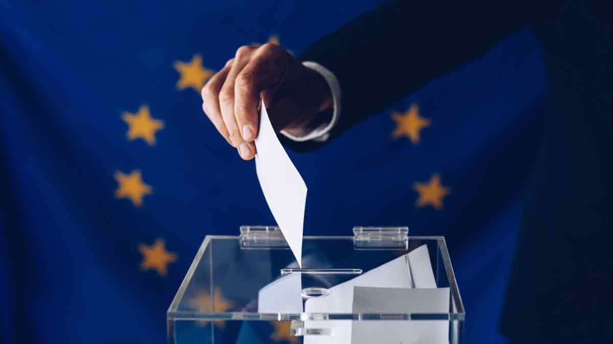 Ευρωεκλογές - Υποψήφιοι: Τη Δευτέρα η «γαλάζια» Λίστα, την Κυριακή οι προκριματικές του ΣΥΡΙΖΑ