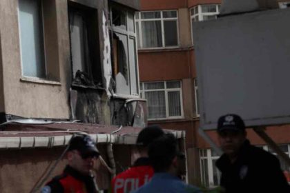 Εφιάλτης χωρίς τέλος στην Κωνσταντινούπολη: 29 νεκροί μετά από φωτιά σε κτίριο