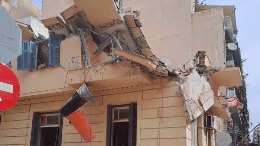 Τραγωδία στον Πειραιά: Νεκρός αστυνομικός από την κατάρρευση κτηρίου στο Πασαλιμάνι - 7 προσαγωγές