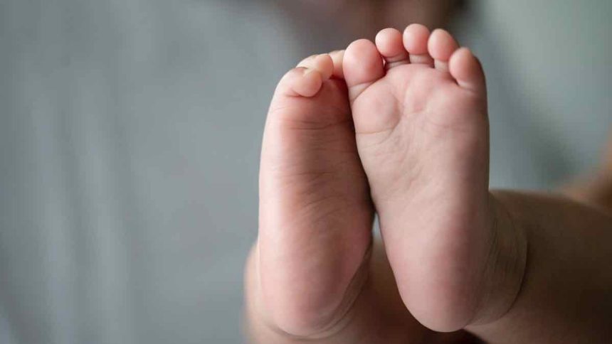 Βρέθηκε νεκρό μωρό σε Χωματερή – Υπό κράτηση και έρευνα οι γονείς του