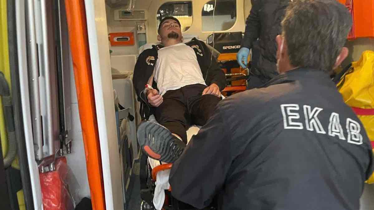 Στο νοσοκομείο ποδοσφαιριστής του Βύζαντα Μεγάρων μετά από επίθεση οπαδών!